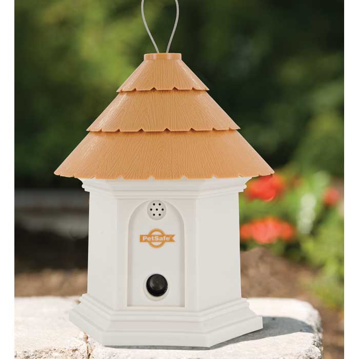 Deluxe Outdoor Bark Control House